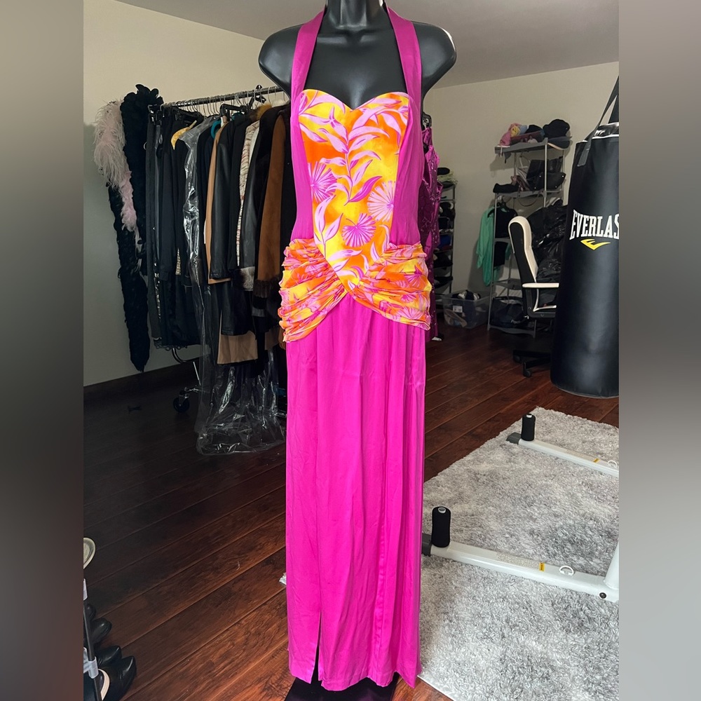 Versace style Custom one of a kind silk Gown Dress with halter top size 6 NWT